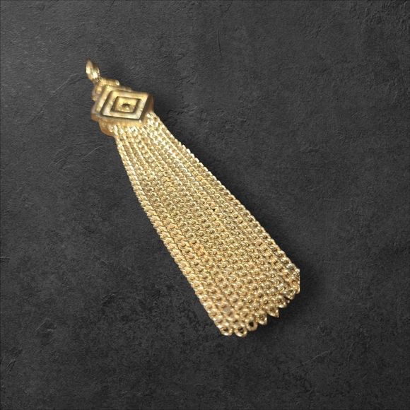 Vintage MONET Elegant Gold Tassel Pendant - Picture 3 of 6